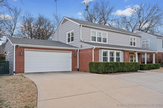 221 E 18th Street, Bartlesville, OK 74003