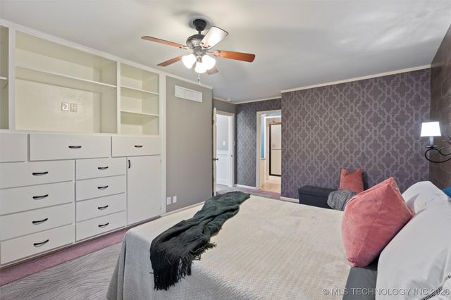 221 E 18th Street, Bartlesville, OK 74003