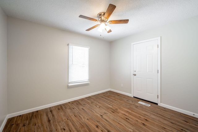 169 Everglades Boulevard, Rossville, GA 30741
