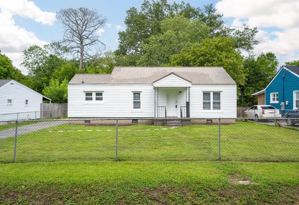 169 Everglades Boulevard, Rossville, GA 30741