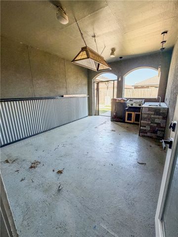 6842 Sir Moses, Corpus Christi, TX 78414