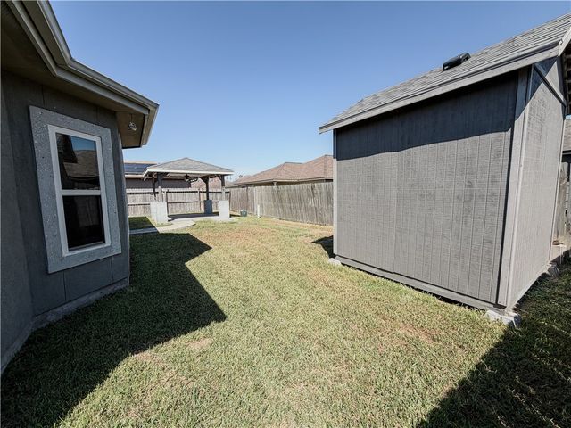6842 Sir Moses, Corpus Christi, TX 78414