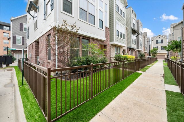 2751 Flowering Peach Lane, Dallas, TX 75212