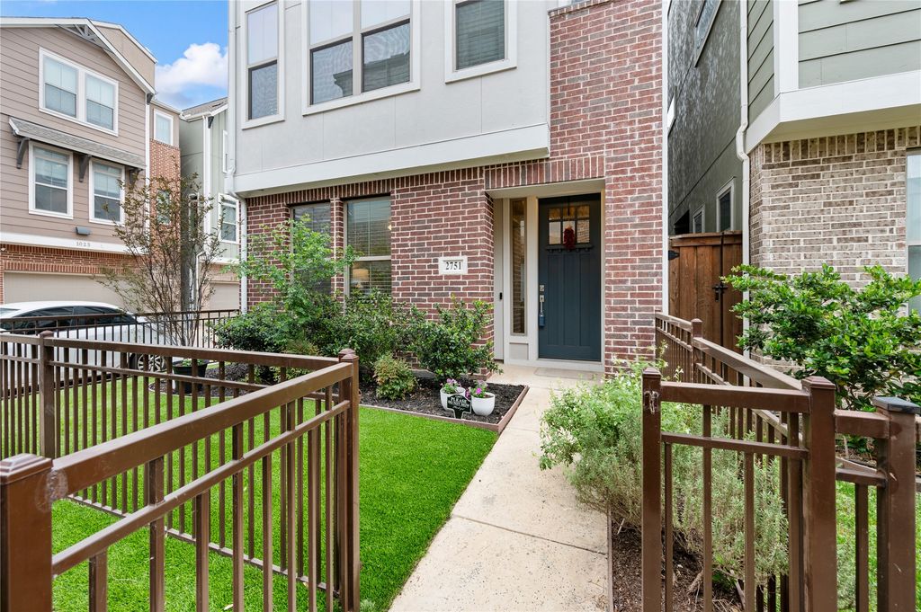 2751 Flowering Peach Lane, Dallas, TX 75212