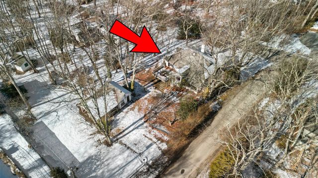 32 Hillside Road, Stony Brook, NY 11790