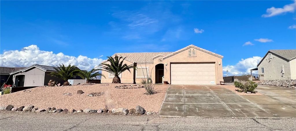1903 La Entrada, Fort Mohave, AZ 86426