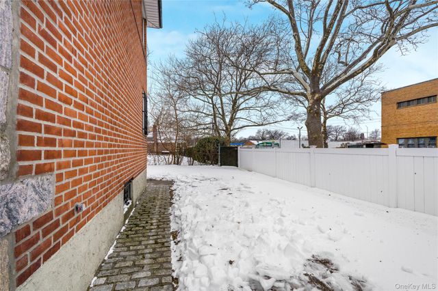 64-04 Utopia Parkway, Fresh Meadows, NY 11365