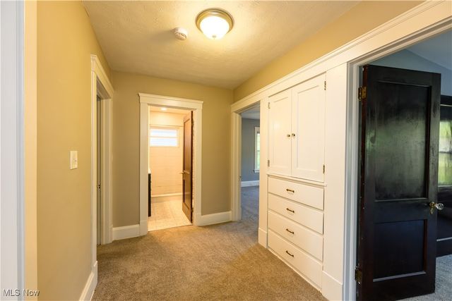 2189 Bellfield Avenue, Cleveland Heights, OH 44106