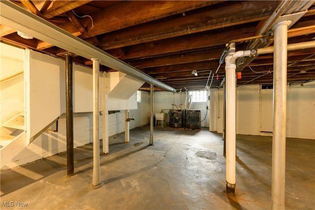 2189 Bellfield Avenue, Cleveland Heights, OH 44106