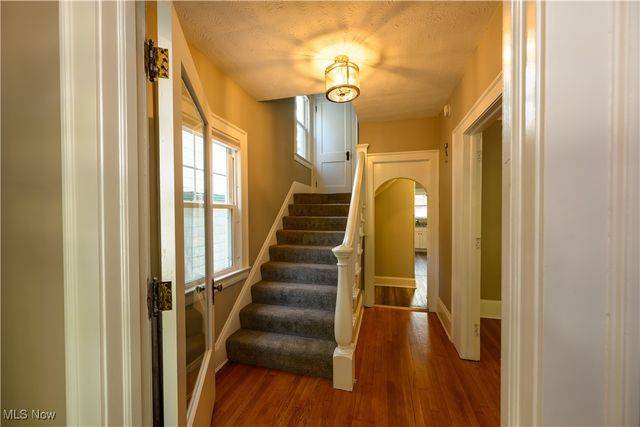 2189 Bellfield Avenue, Cleveland Heights, OH 44106