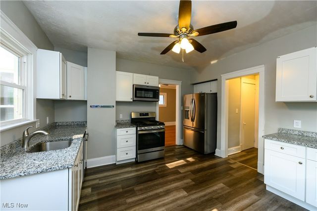 2189 Bellfield Avenue, Cleveland Heights, OH 44106