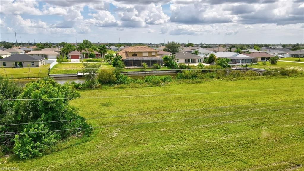 Image 10 of property listing at 1428 NW 11th TER, Cape Coral, FL 33993
