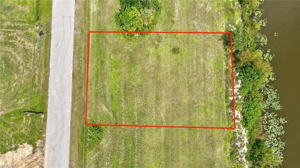 Image 12 of property listing at 1428 NW 11th TER, Cape Coral, FL 33993