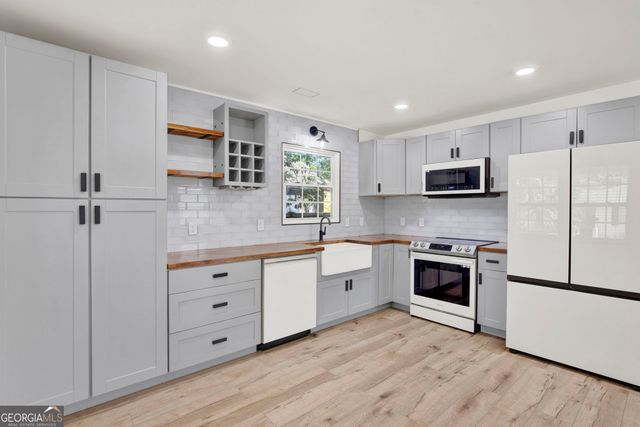 920 W 51st Street, Savannah, GA 31405