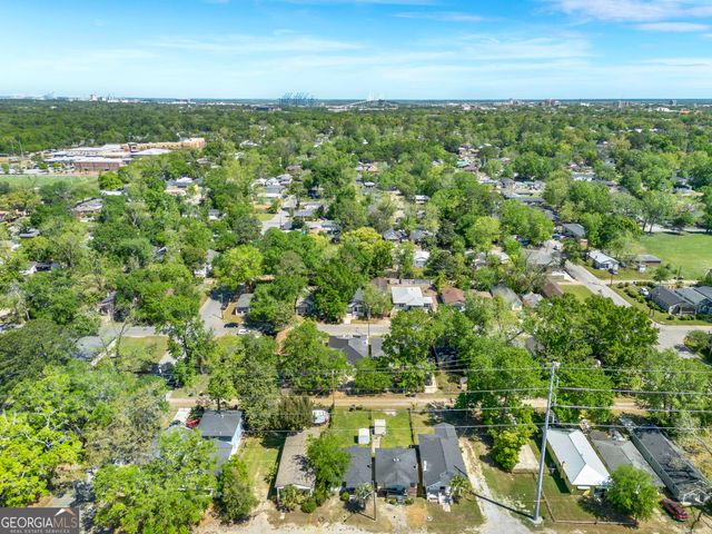 920 W 51st Street, Savannah, GA 31405