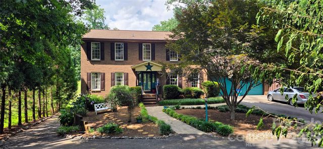 3110 Ninth Tee Drive, Newton, NC 28658