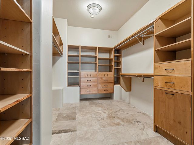 4701 E Winged Foot Drive, Tucson, AZ 85718