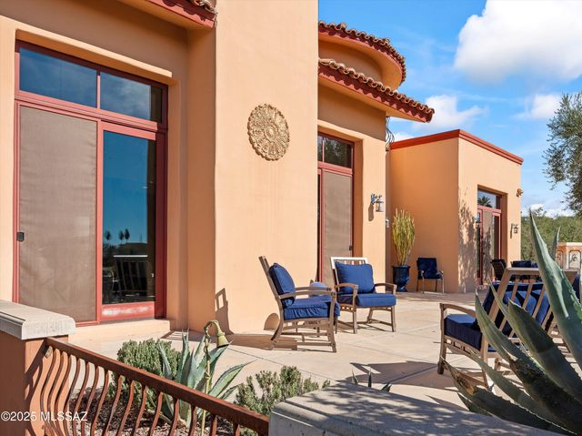 4701 E Winged Foot Drive, Tucson, AZ 85718