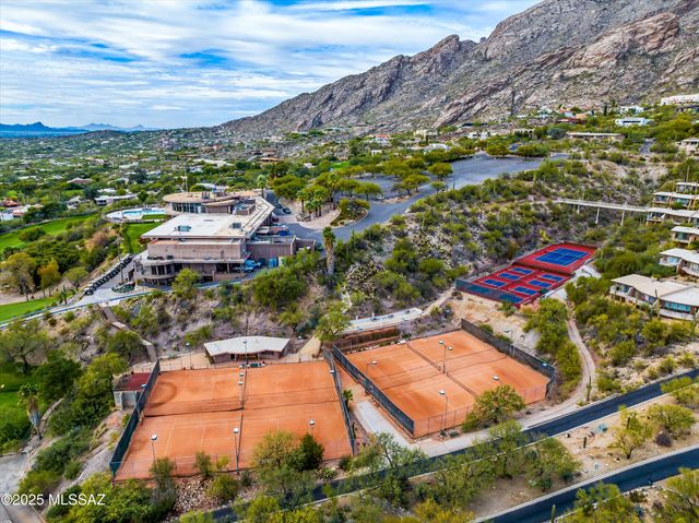 4701 E Winged Foot Drive, Tucson, AZ 85718