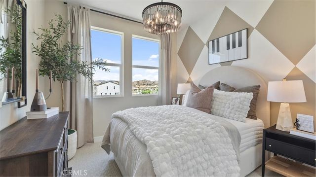 26862 Serif Place, Valencia, CA 91381