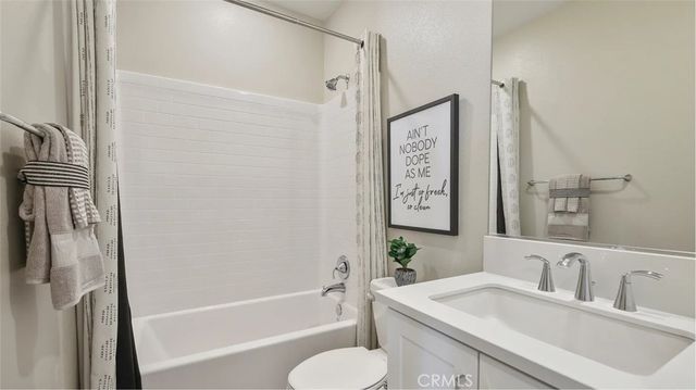 26862 Serif Place, Valencia, CA 91381