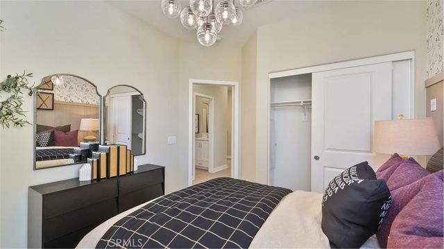 26862 Serif Place, Valencia, CA 91381