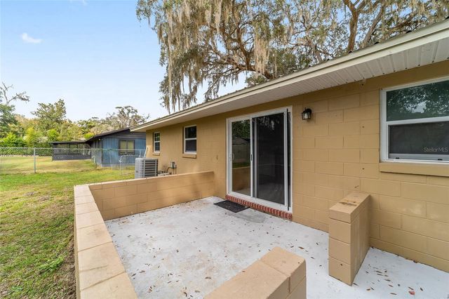 3212 NE 15TH AVENUE, Ocala, FL 34479