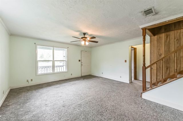 131 County Rd 3201, Cleveland, TX 77327