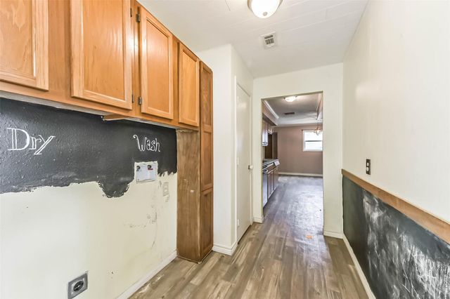 131 County Rd 3201, Cleveland, TX 77327