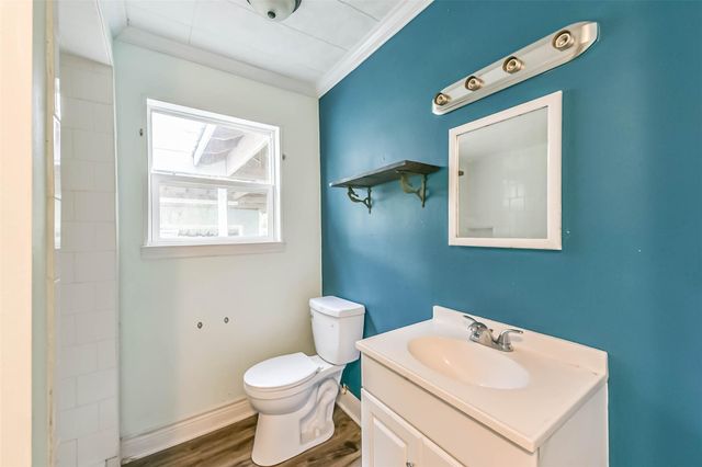 131 County Rd 3201, Cleveland, TX 77327