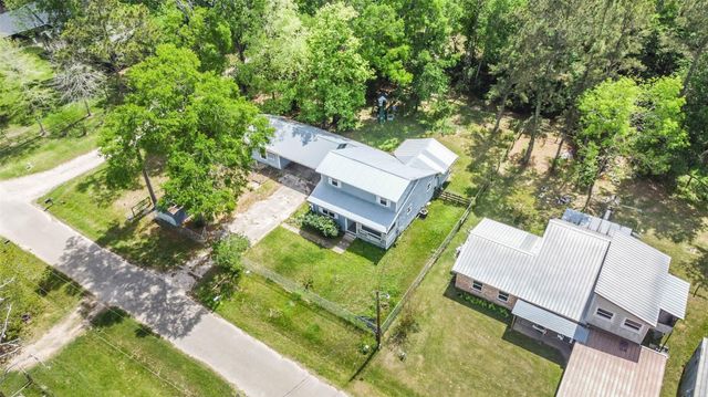 131 County Rd 3201, Cleveland, TX 77327