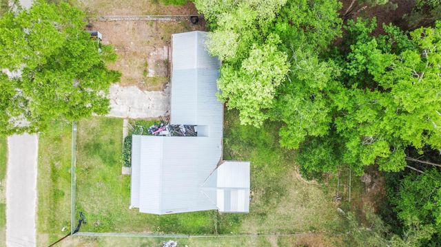 131 County Rd 3201, Cleveland, TX 77327