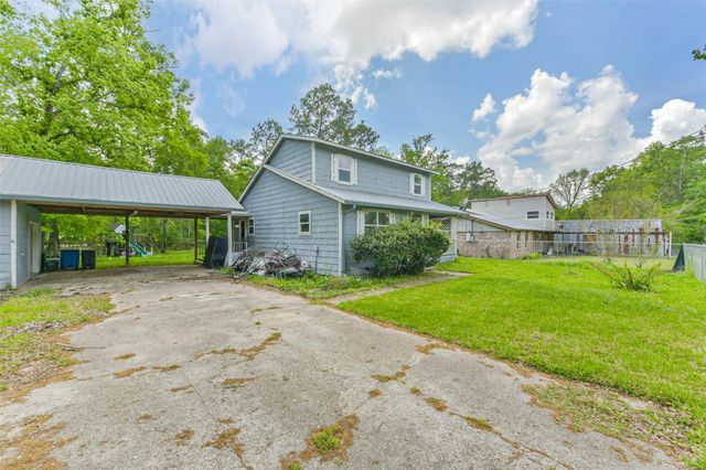 131 County Rd 3201, Cleveland, TX 77327