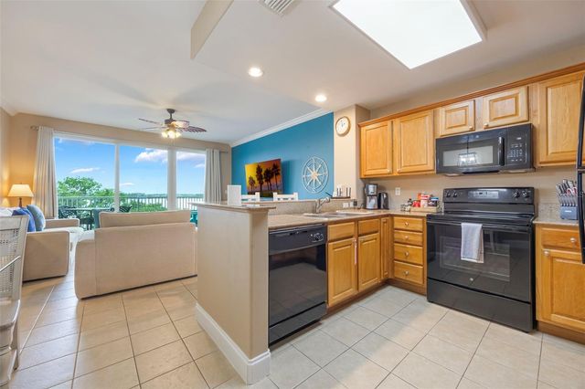 13427 BLUE HERON BEACH DRIVE 306, Orlando, FL 32821