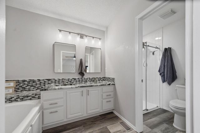 1936 N Grace Avenue Ct, Andover, KS 67002