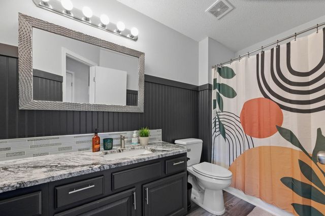 1936 N Grace Avenue Ct, Andover, KS 67002