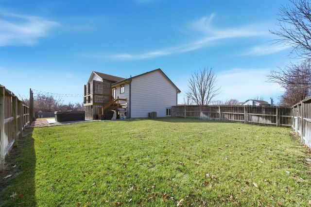1936 N Grace Avenue Ct, Andover, KS 67002