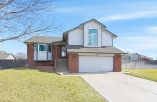 1936 N Grace Avenue Ct, Andover, KS 67002