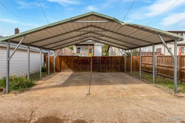 6432 Wanda Avenue, St Louis, MO 63116