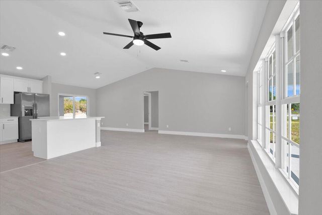 3393 NW 38th Avenue, Okeechobee, FL 34972