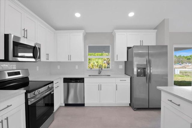 3393 NW 38th Avenue, Okeechobee, FL 34972