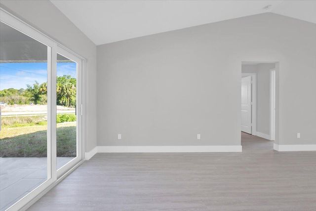 3393 NW 38th Avenue, Okeechobee, FL 34972