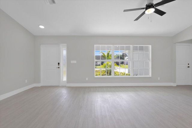 3393 NW 38th Avenue, Okeechobee, FL 34972