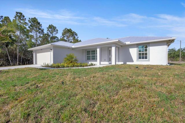 3393 NW 38th Avenue, Okeechobee, FL 34972