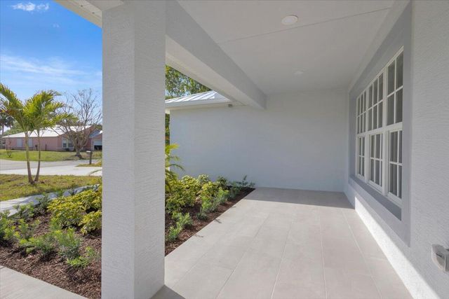 3393 NW 38th Avenue, Okeechobee, FL 34972