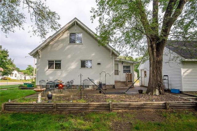 1027 Pershing Street, Eau Claire, WI 54703
