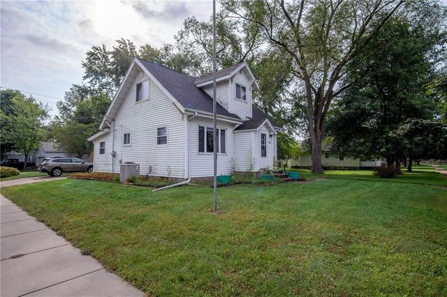 1027 Pershing Street, Eau Claire, WI 54703