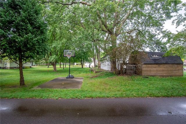 1027 Pershing Street, Eau Claire, WI 54703