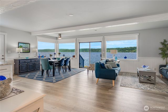 5341 S Bercot Road, Freeland, WA 98249