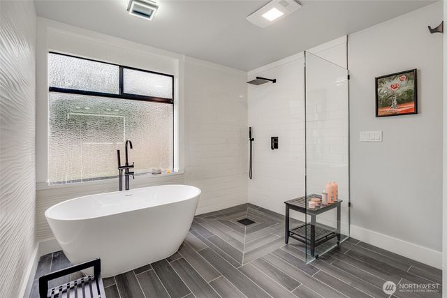 5341 S Bercot Road, Freeland, WA 98249